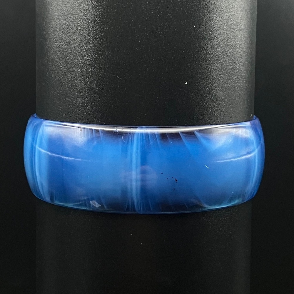 Vintage Bangle Blue Swirl Moonglow Plastic Size 8" - Picture 2 of 5